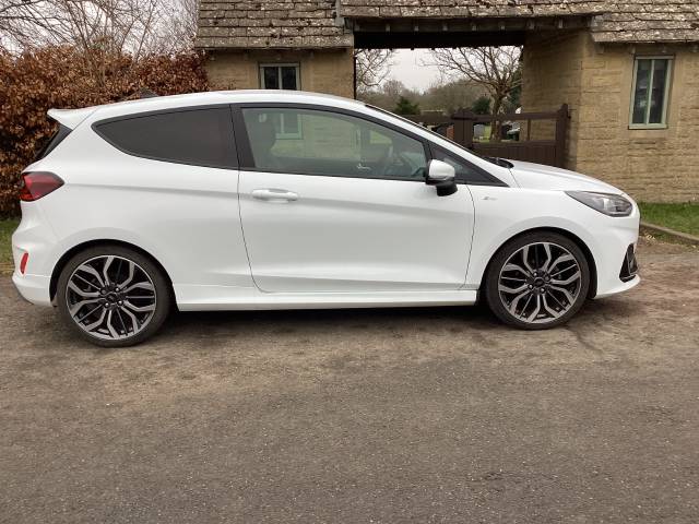 2022 Ford Fiesta 1.0 EcoBoost Hybrid mHEV 155 ST-Line Vignale 3dr